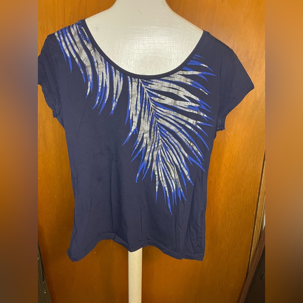 NY&Co dressy Tshirt